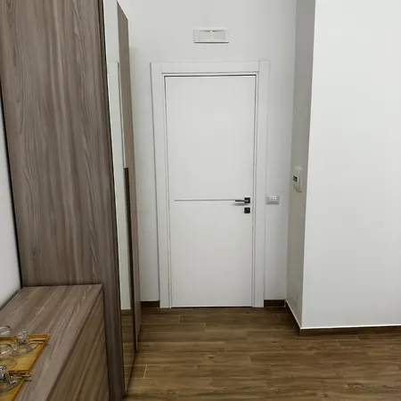 アパート Terno Su Center ナポリ